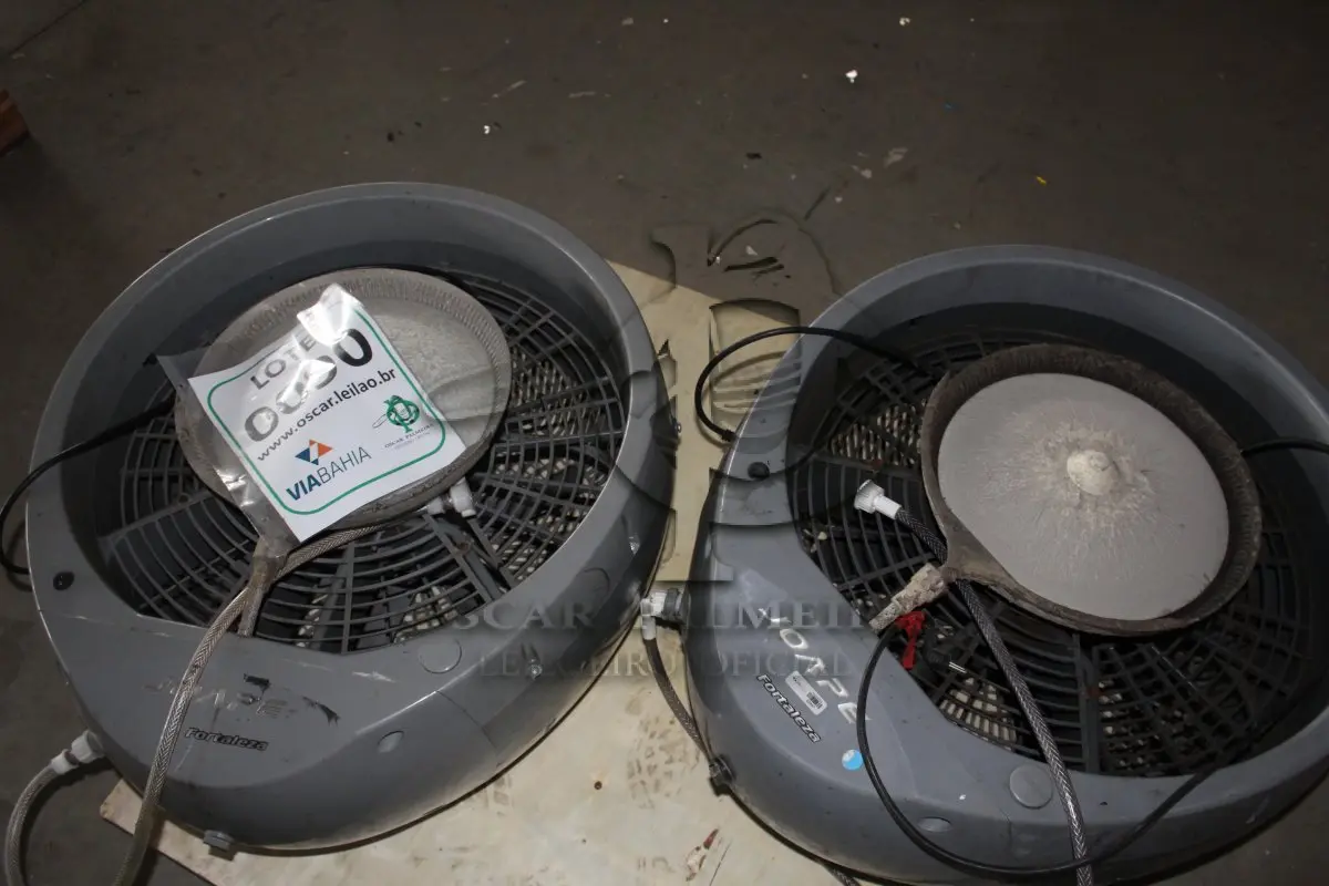 LOTE 090 - MATERIAL DIVERSO