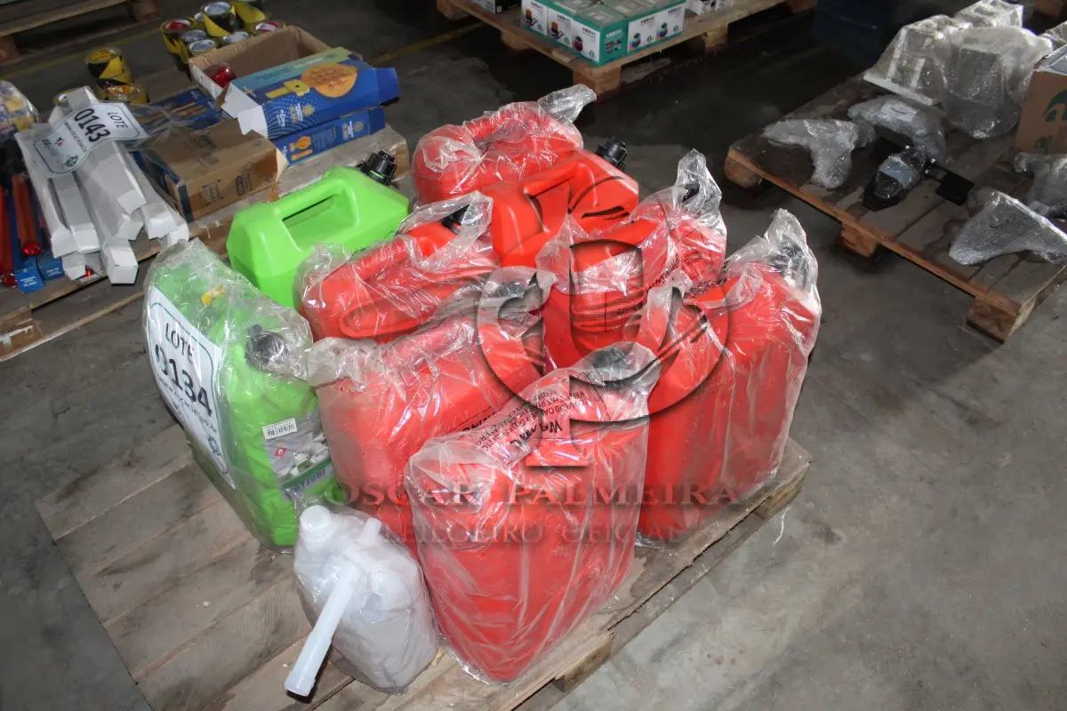 LOTE 134 - MATERIAL DIVERSO