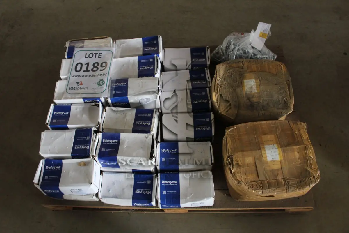 LOTE 189 - MATERIAL DIVERSO