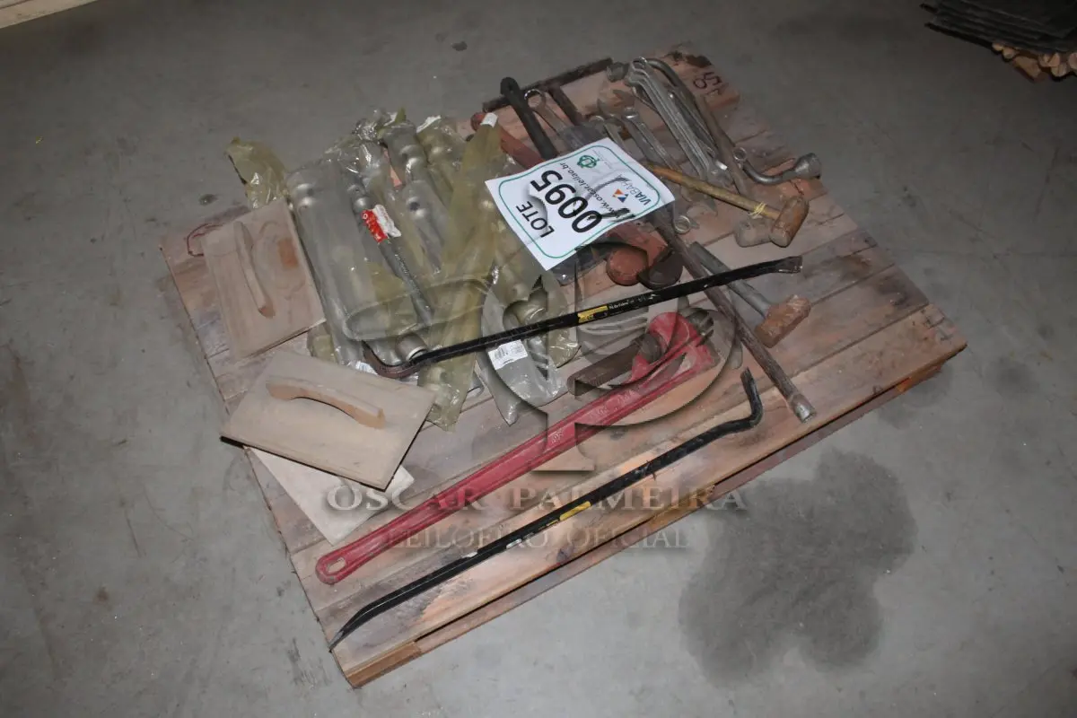 LOTE 095 - MATERIAL DIVERSO