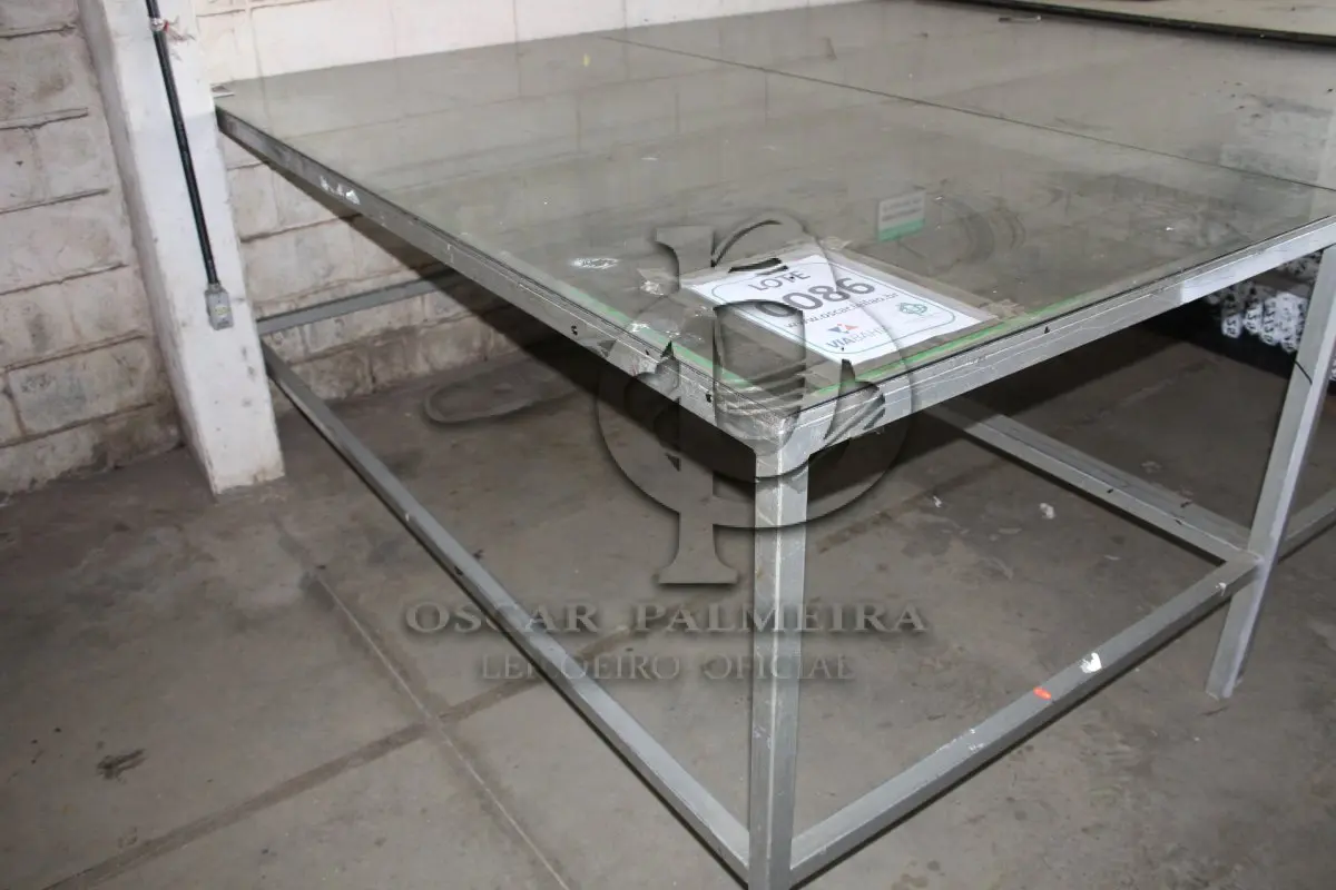 LOTE 086 - MATERIAL DIVERSO