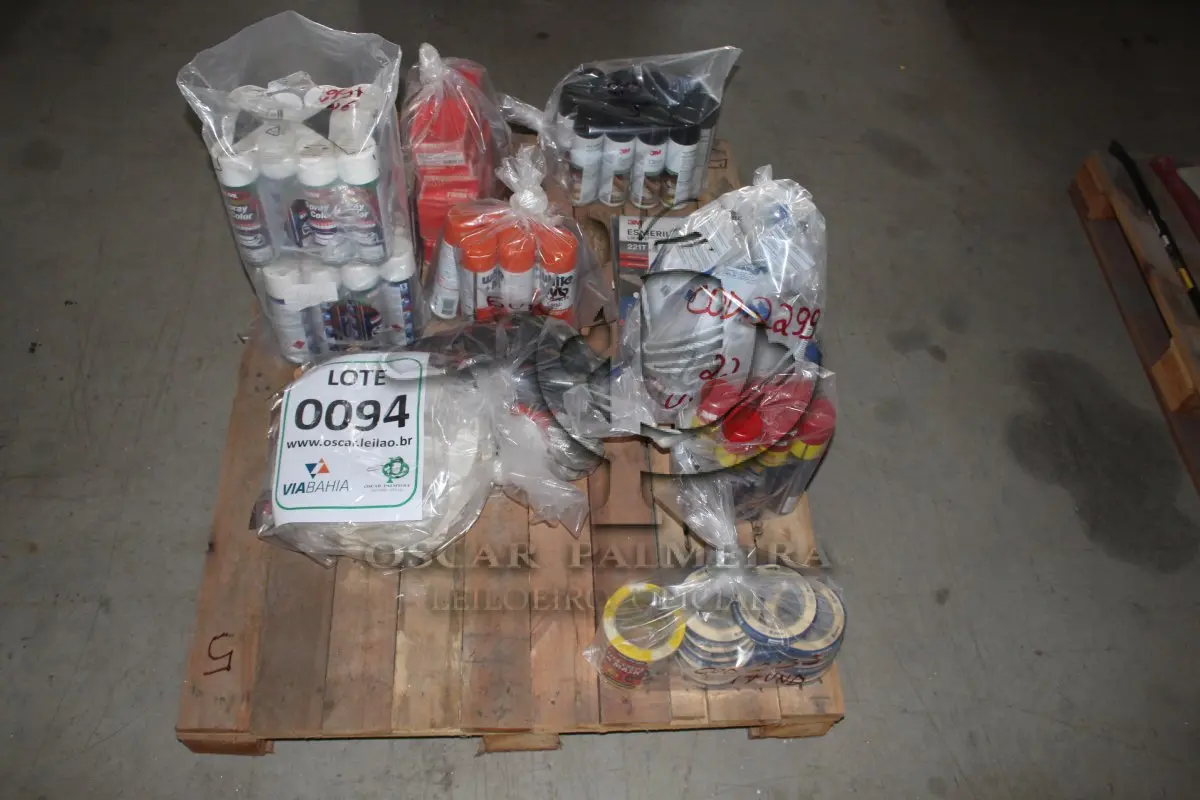 LOTE 094 - MATERIAL DIVERSO