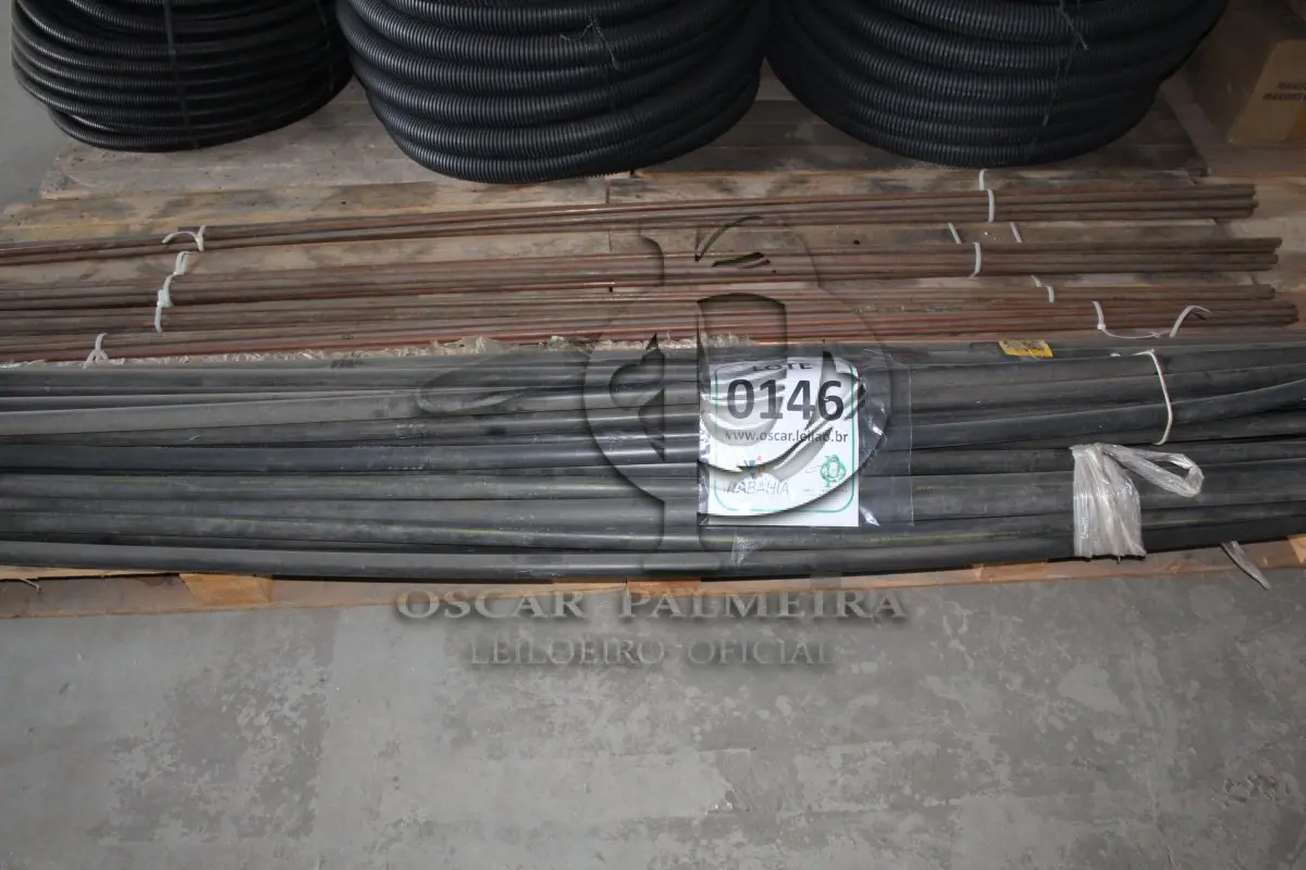 LOTE 146 - MATERIAL DIVERSO