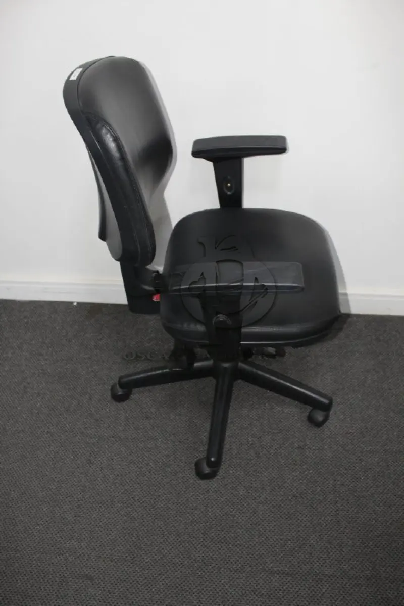 LOTE 0069 - MÓVEL DE ESCRITÓRIO