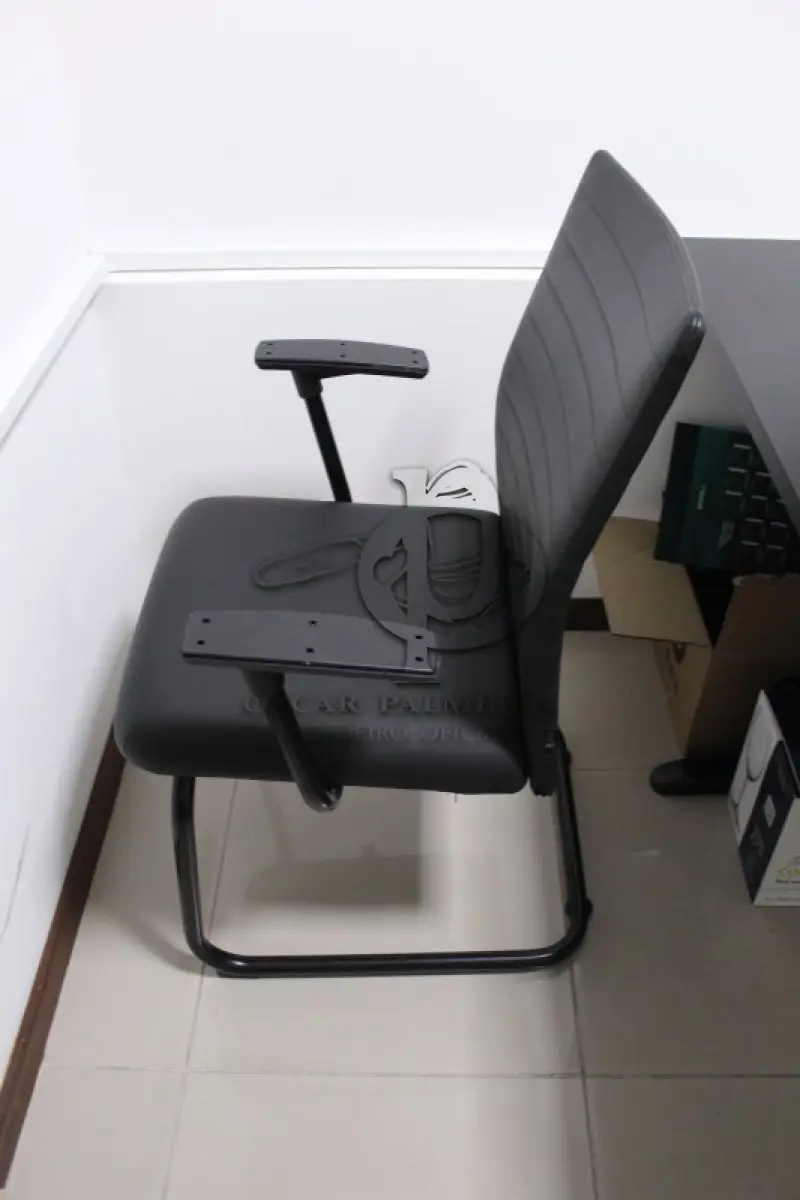 LOTE 0117 - MÓVEL DE ESCRITÓRIO