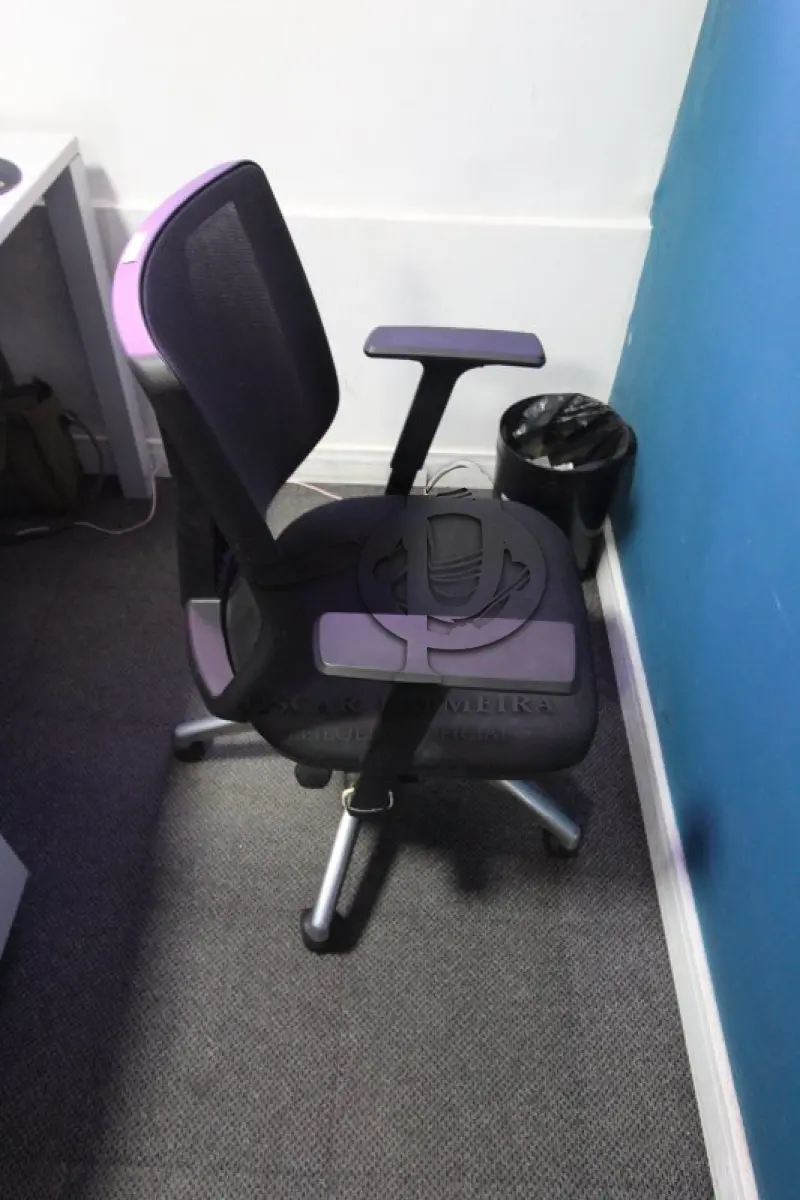 LOTE 0190 - MÓVEL DE ESCRITÓRIO