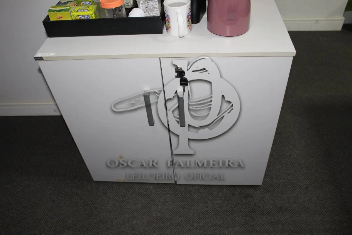 LOTE 0171 - MÓVEL DE ESCRITÓRIO