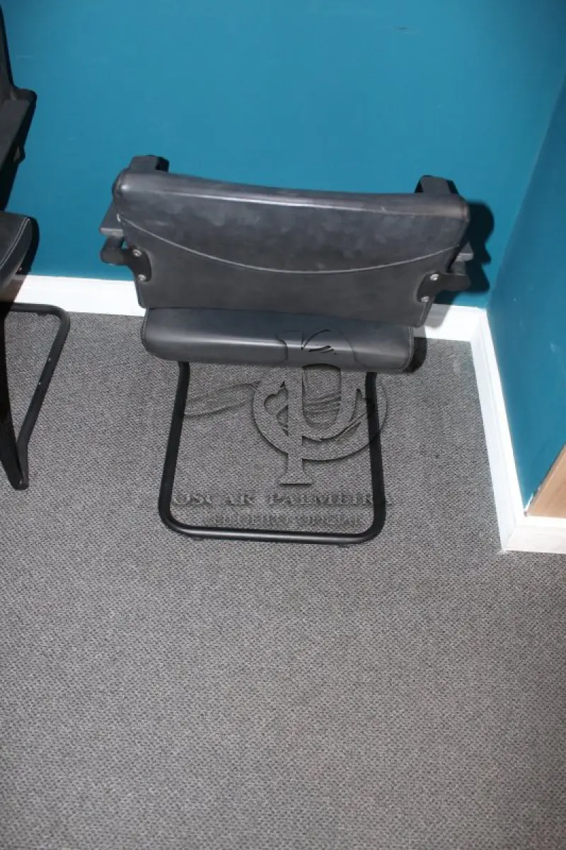 LOTE 0147 - MÓVEL DE ESCRITÓRIO