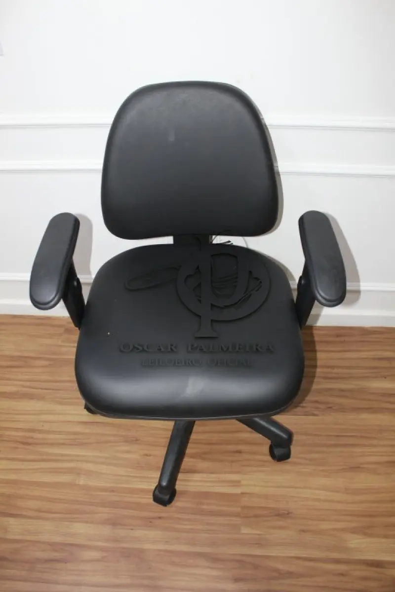 LOTE 0218 - MÓVEL DE ESCRITÓRIO