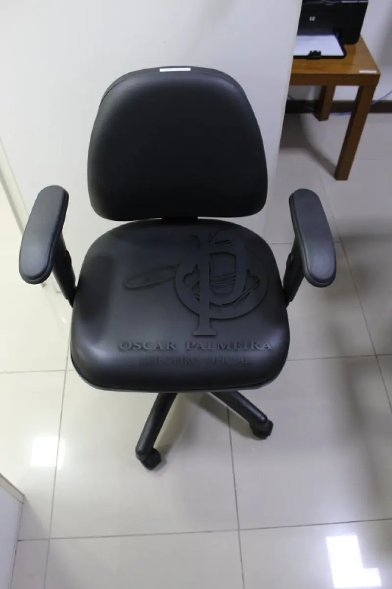 LOTE 0119 - MÓVEL DE ESCRITÓRIO