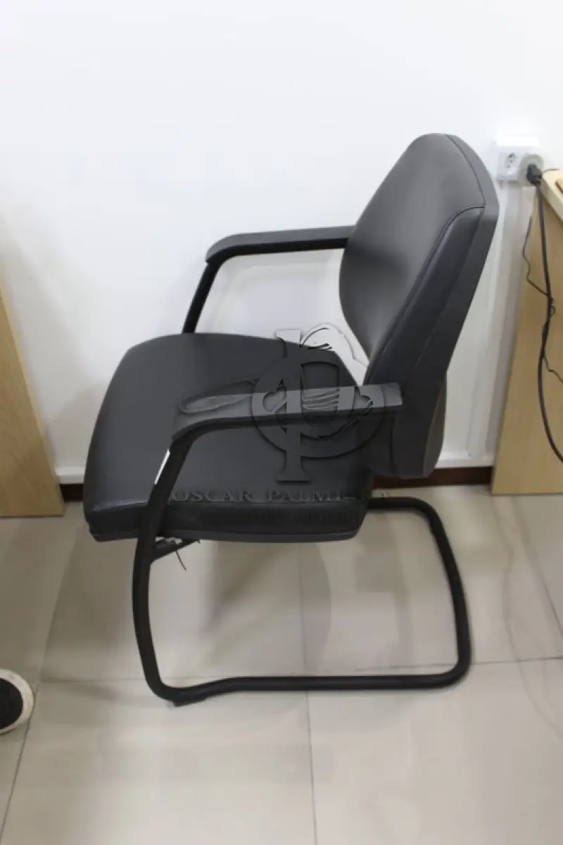 LOTE 0116 - MÓVEL DE ESCRITÓRIO