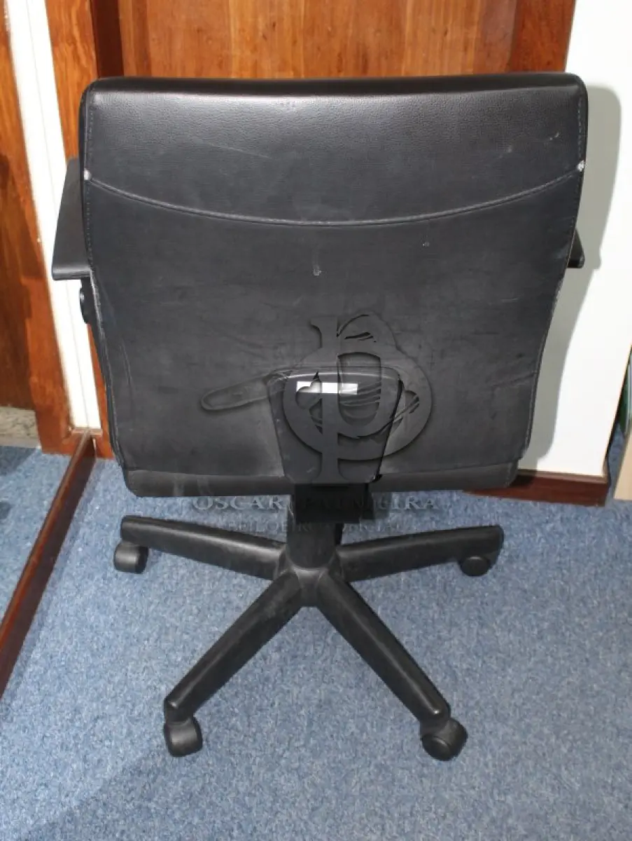 LOTE 0232 - MÓVEL DE ESCRITÓRIO