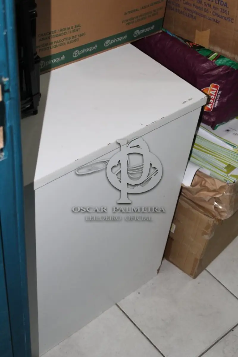 LOTE 0047 - MÓVEL DE ESCRITÓRIO