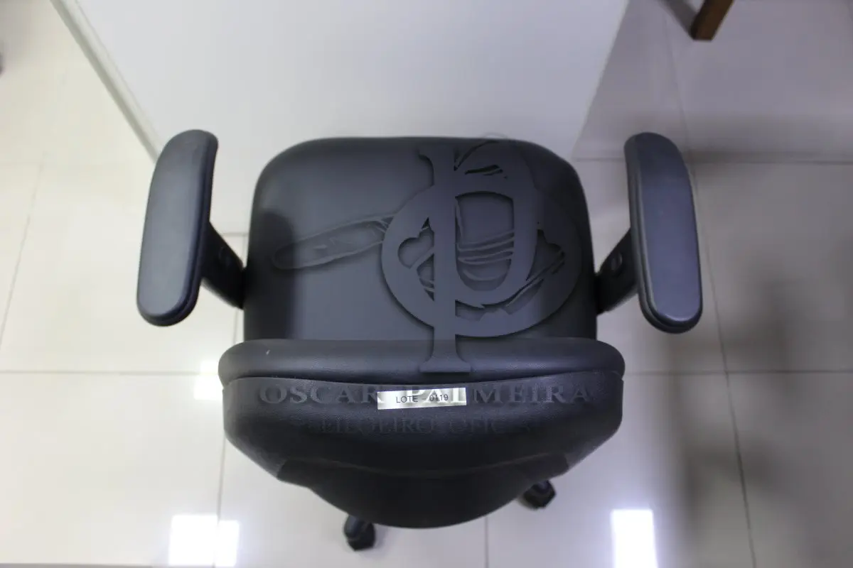 LOTE 0119 - MÓVEL DE ESCRITÓRIO