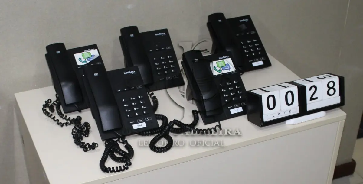 LOTE 028 - CONJ. APARELHOS INTELBRAS TIP-120