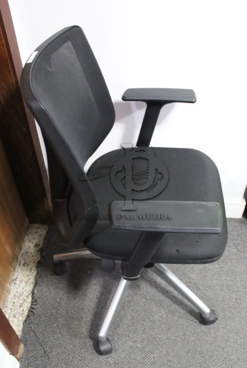 LOTE 0199 - MÓVEL DE ESCRITÓRIO