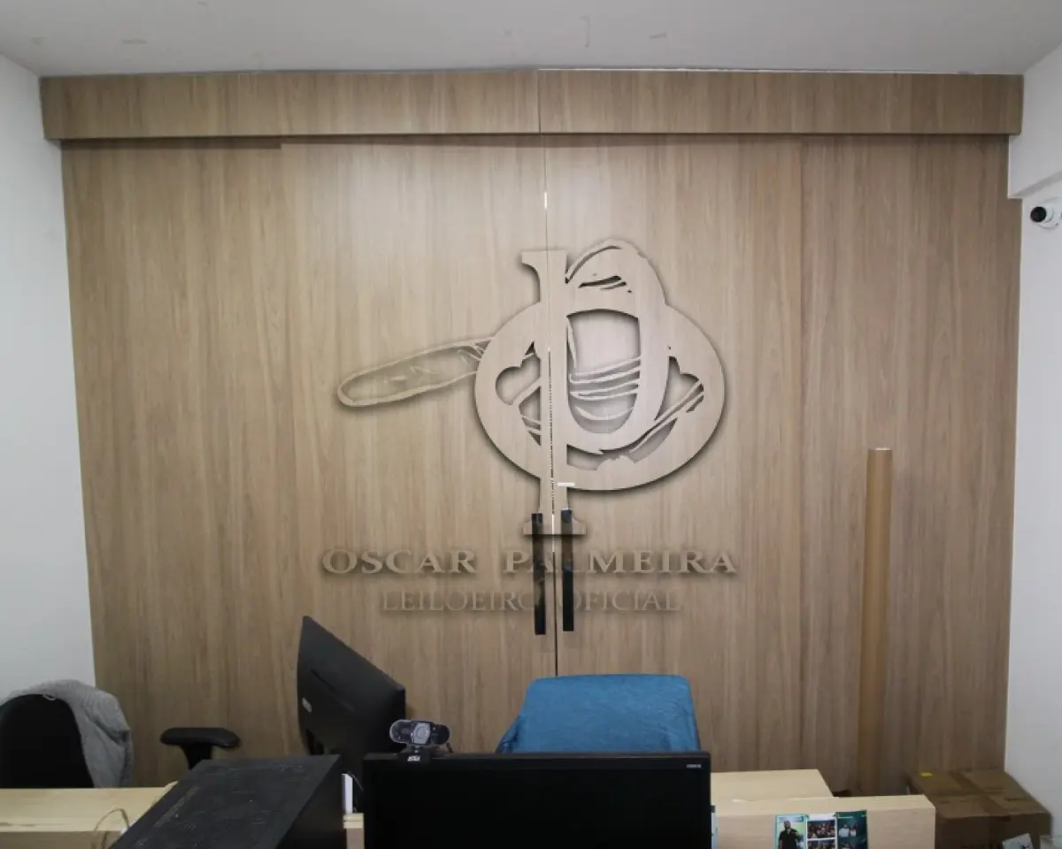 LOTE 0233 - DIVISÓRIA DE ESCRITÓRIO