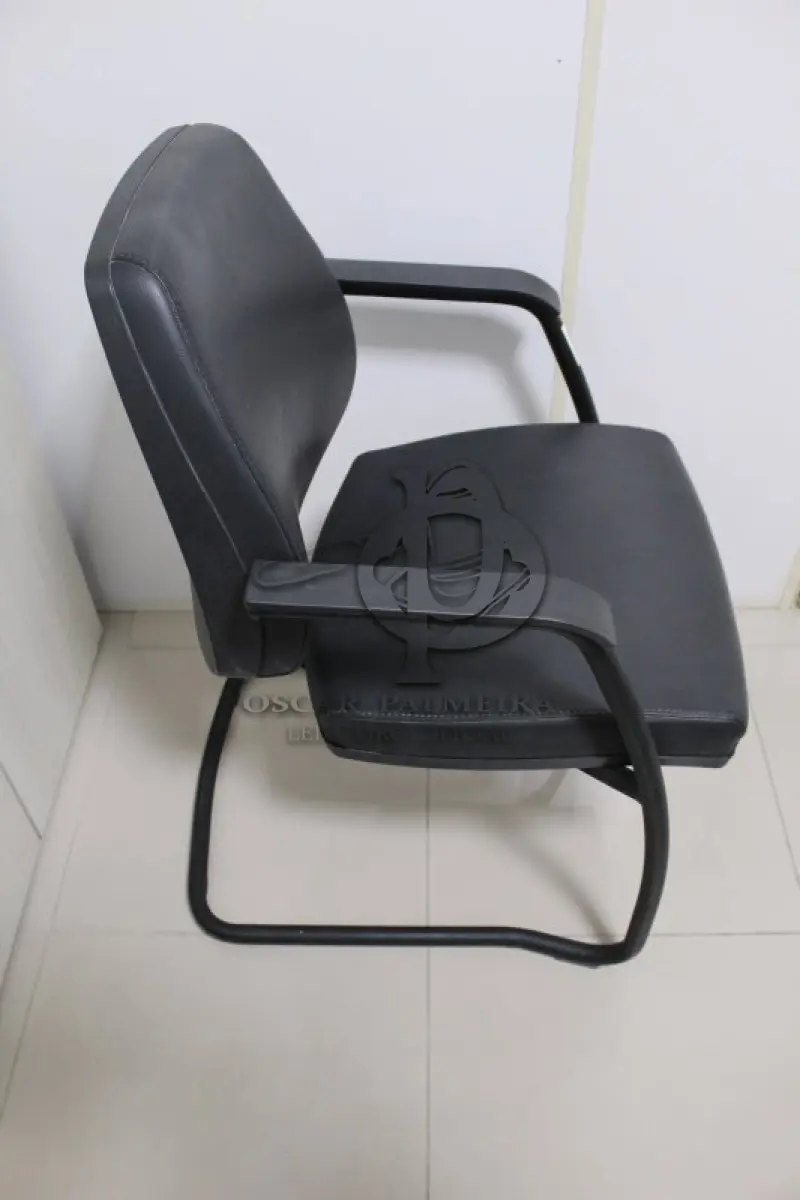 LOTE 0120 - MÓVEL DE ESCRITÓRIO