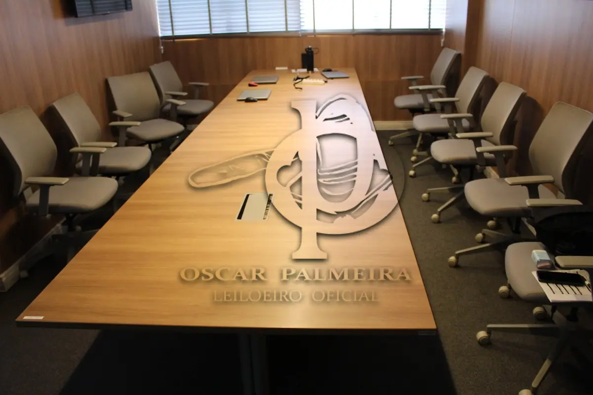 LOTE 0152 - MÓVEL DE ESCRITÓRIO