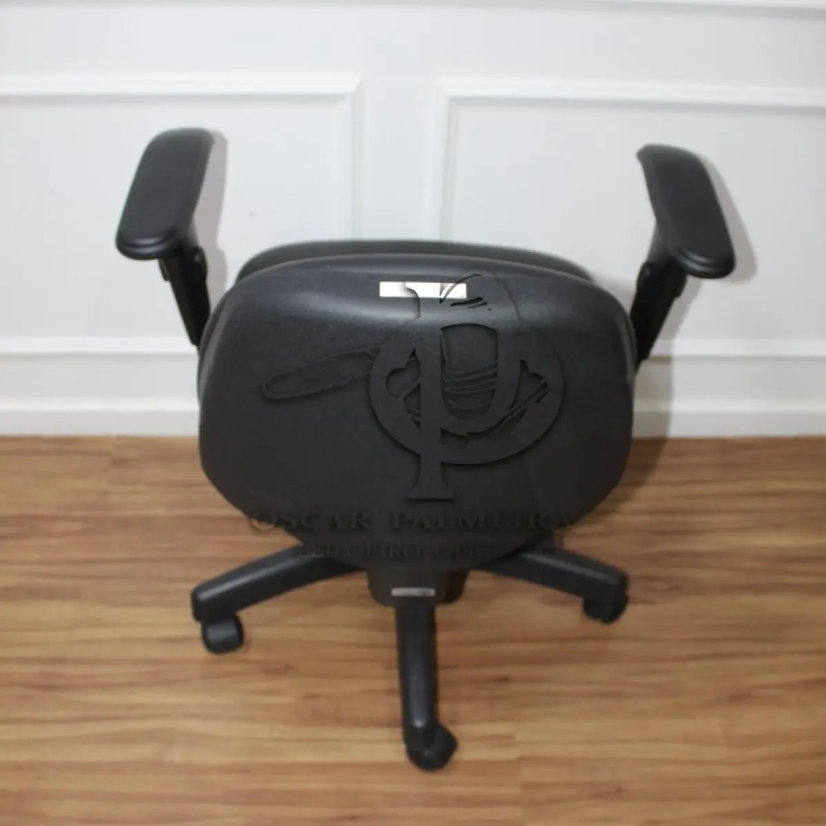 LOTE 0221 - MÓVEL DE ESCRITÓRIO