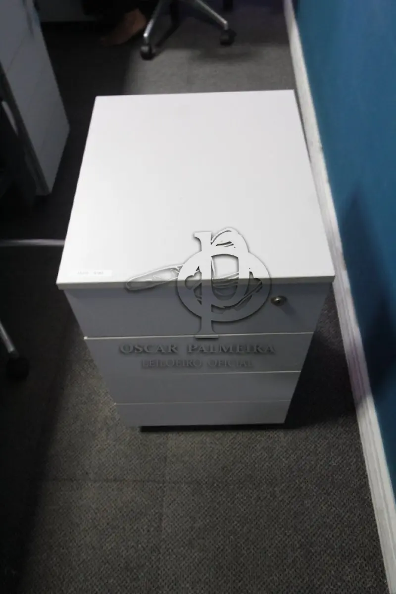 LOTE 0183 - MÓVEL DE ESCRITÓRIO