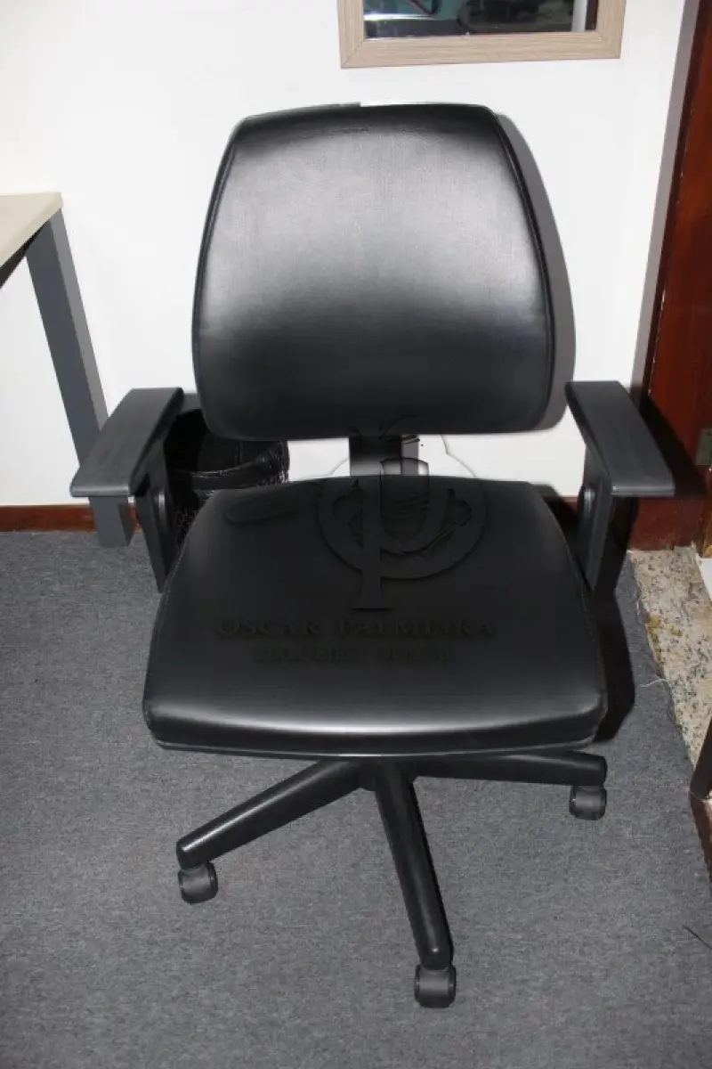 LOTE 0015 - MÓVEL DE ESCRITÓRIO