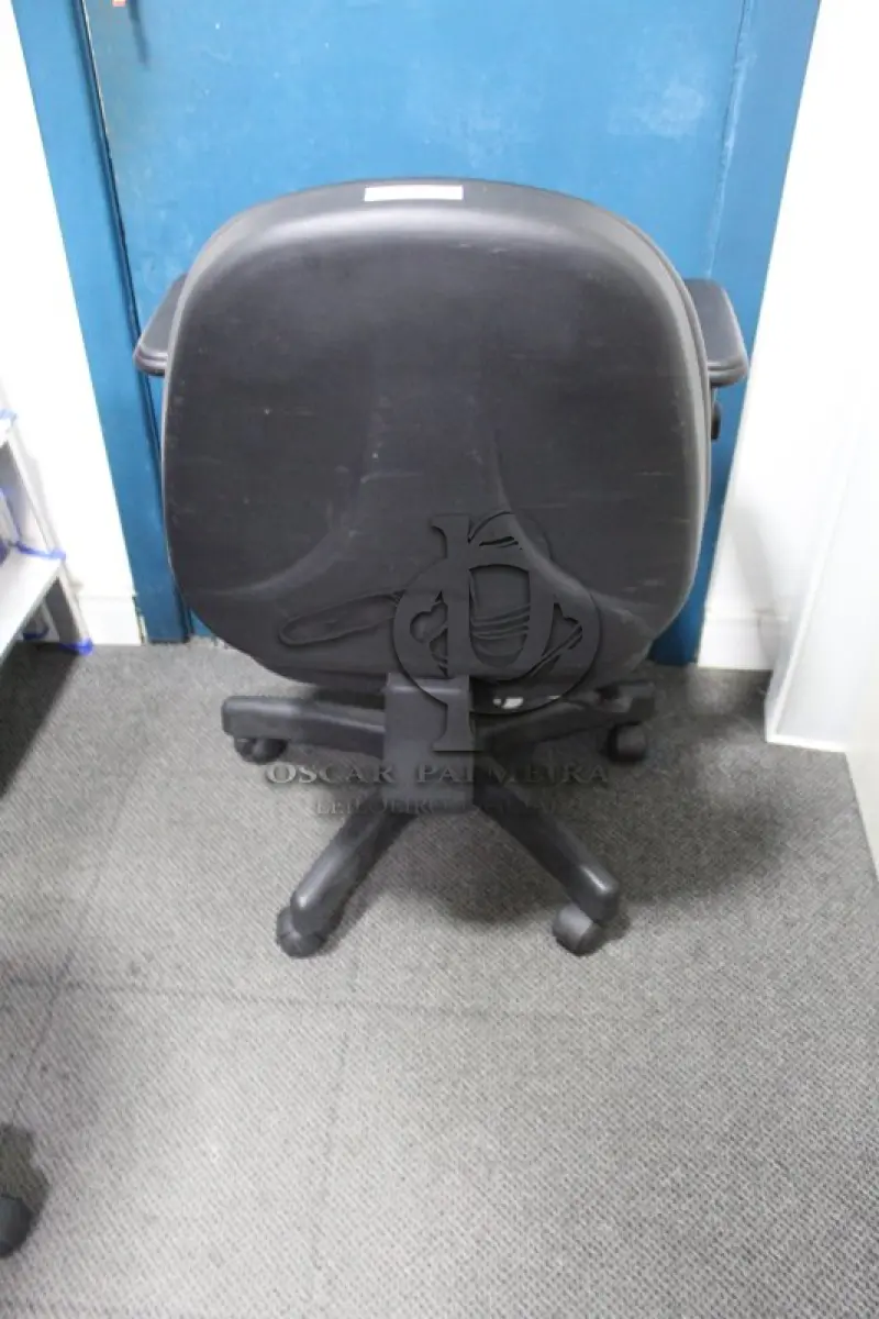 LOTE 0087 - MÓVEL DE ESCRITÓRIO