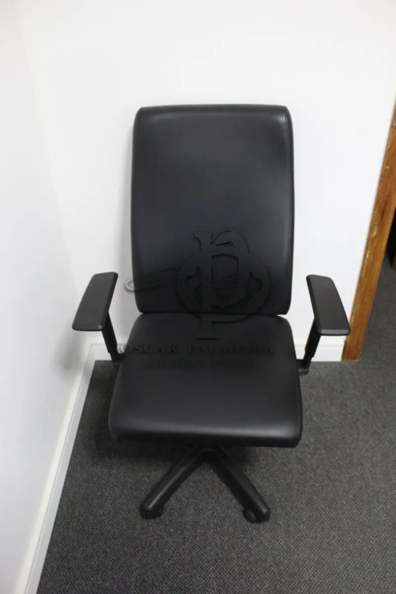 LOTE 0127 - MÓVEL DE ESCRITÓRIO