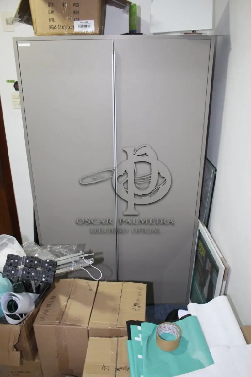 LOTE 0228 - MÓVEL DE ESCRITÓRIO