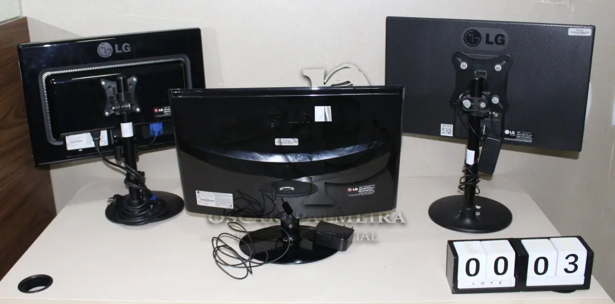 LOTE 003 - CONJUNTO MONITORES