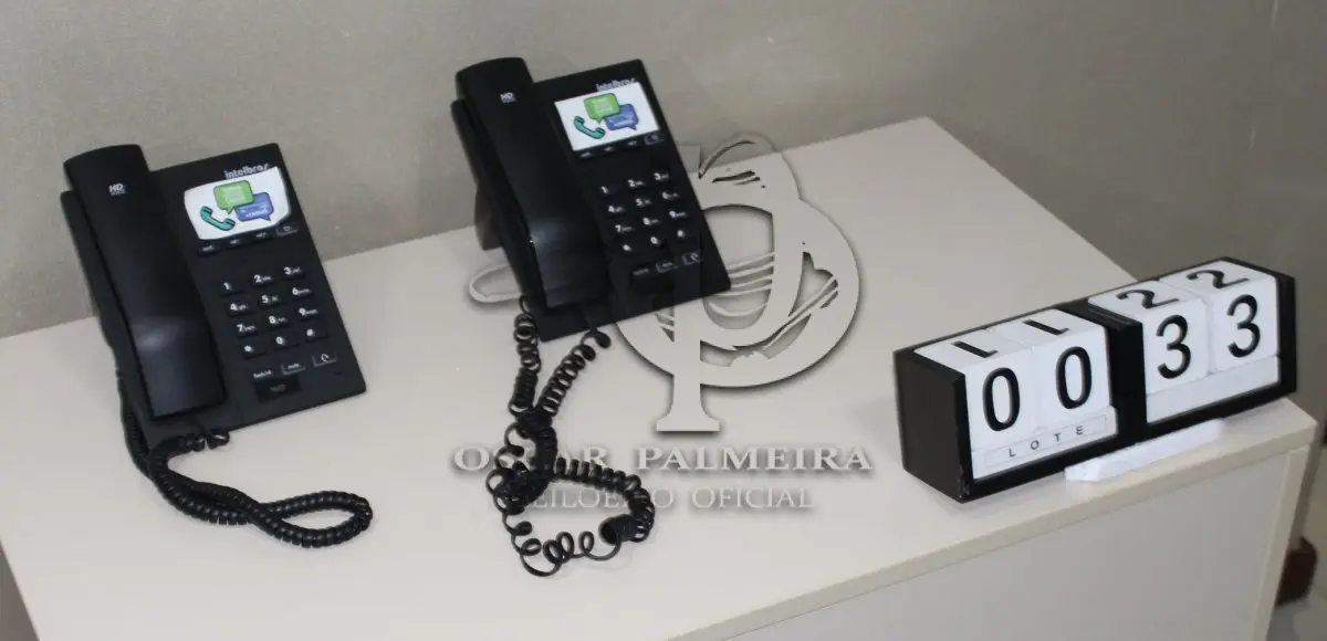 LOTE 033 - CONJ. APARELHOS INTELBRAS TIP-120