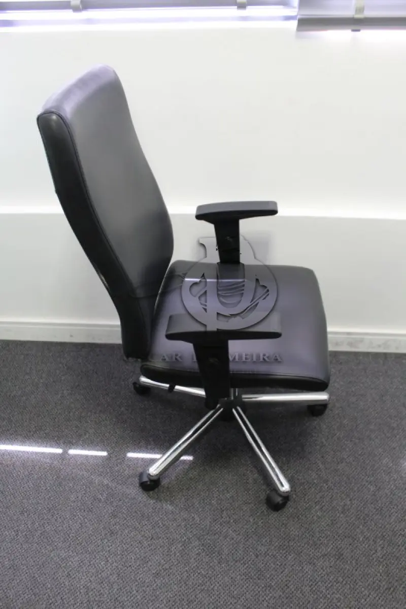 LOTE 0133 - MÓVEL DE ESCRITÓRIO