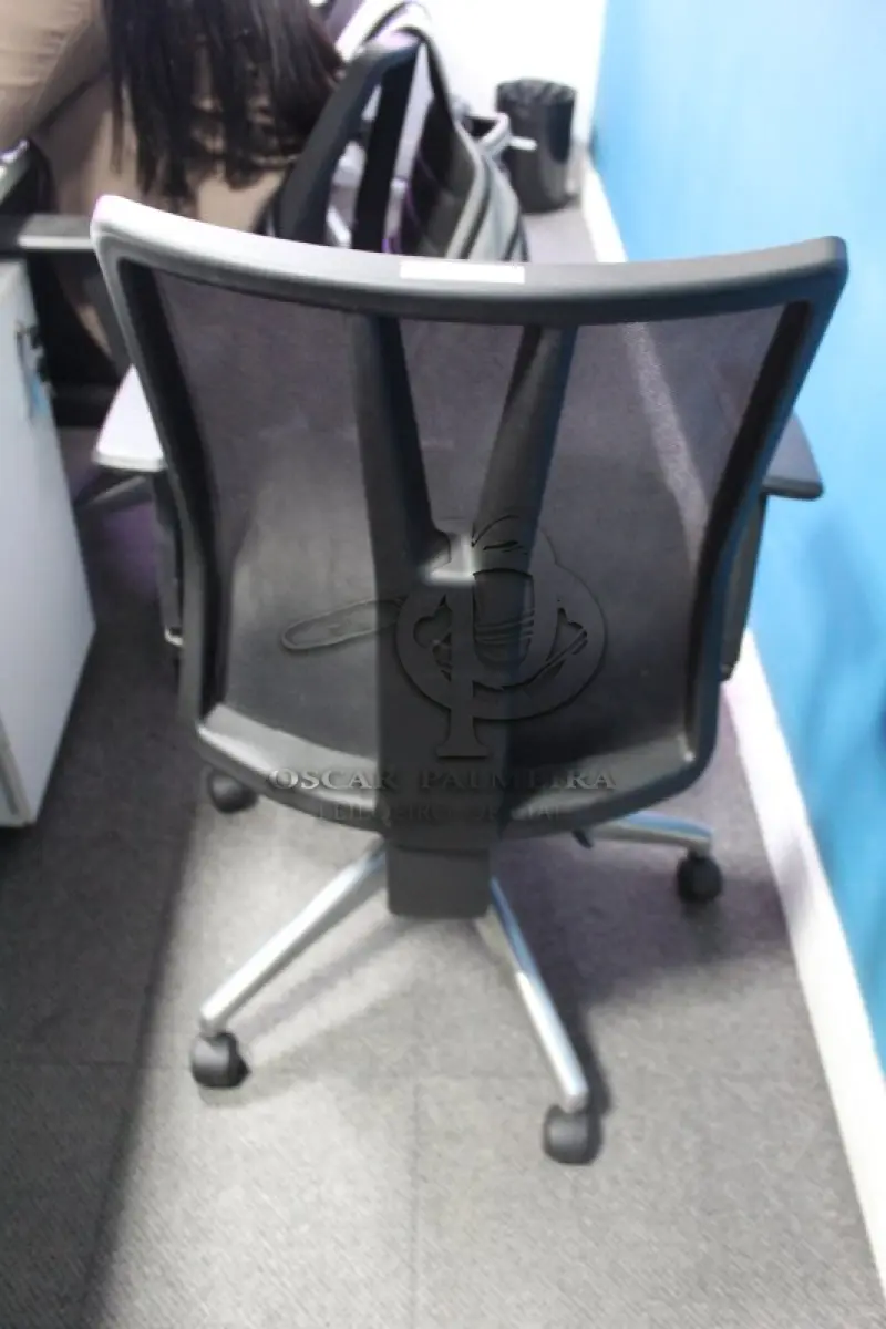 LOTE 0200 - MÓVEL DE ESCRITÓRIO