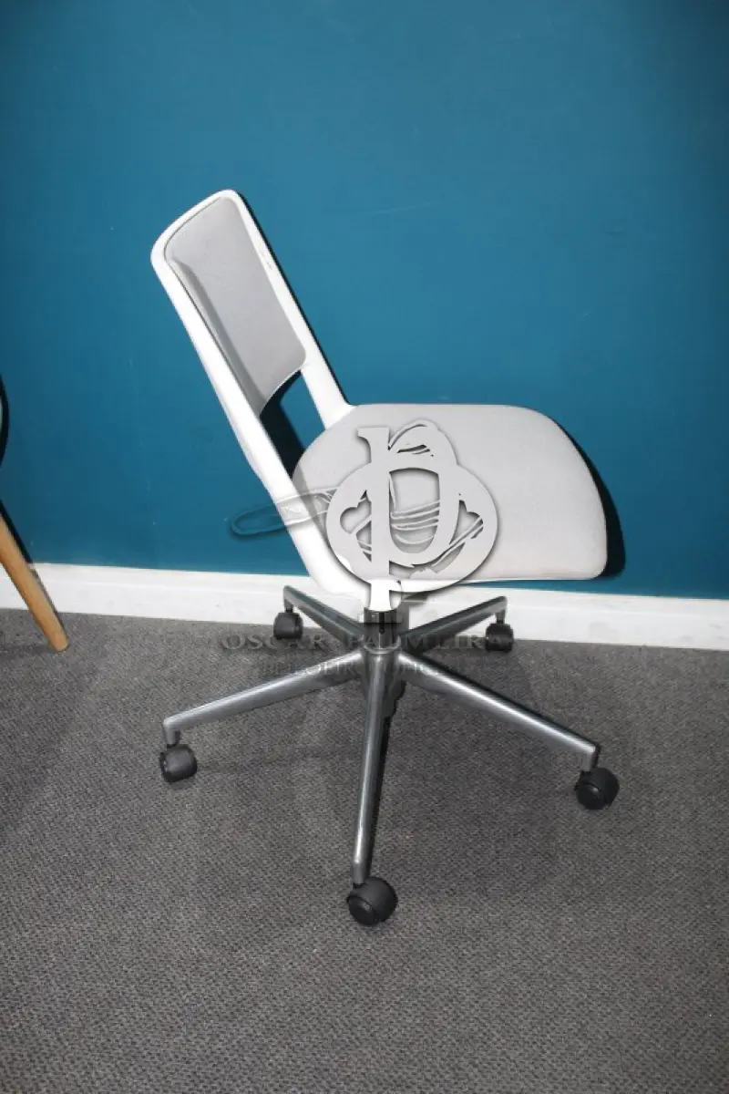 LOTE 0046 - MÓVEL DE ESCRITÓRIO