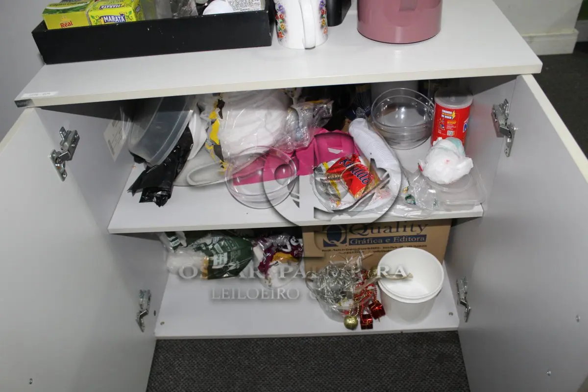 LOTE 0171 - MÓVEL DE ESCRITÓRIO