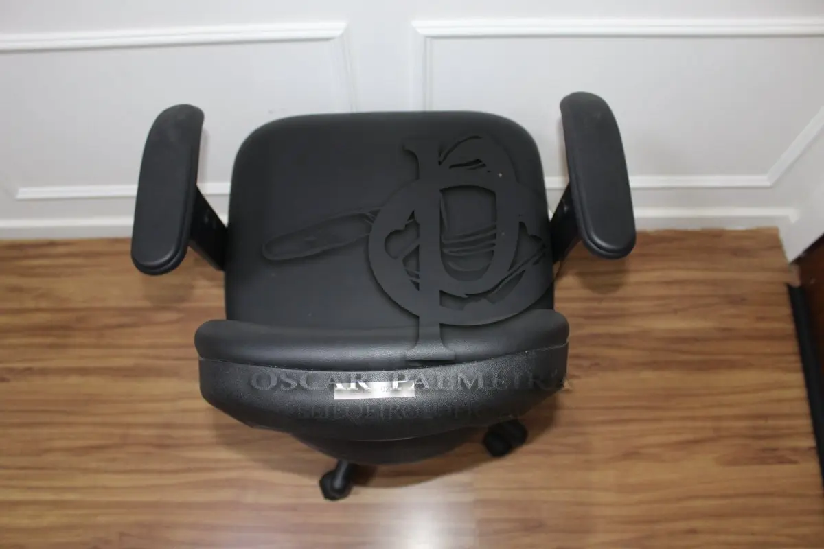 LOTE 0218 - MÓVEL DE ESCRITÓRIO