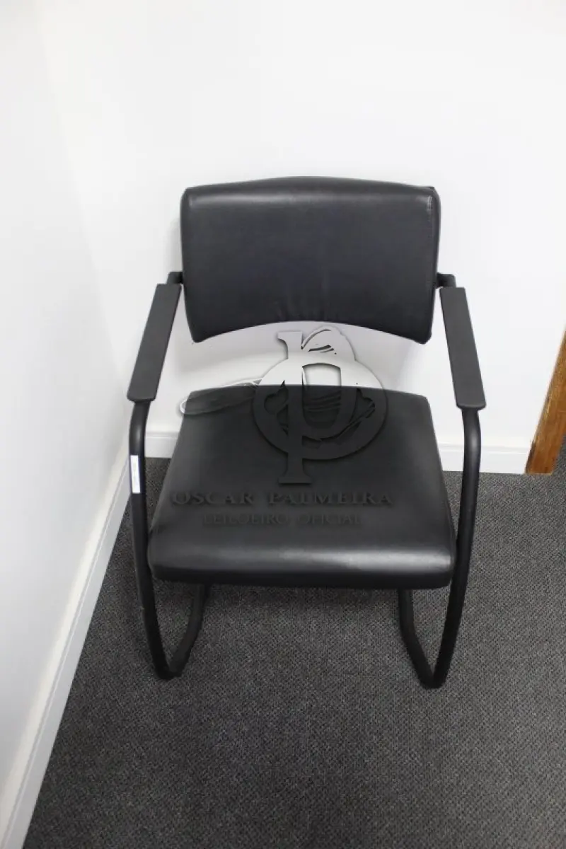 LOTE 0125 - MÓVEL DE ESCRITÓRIO