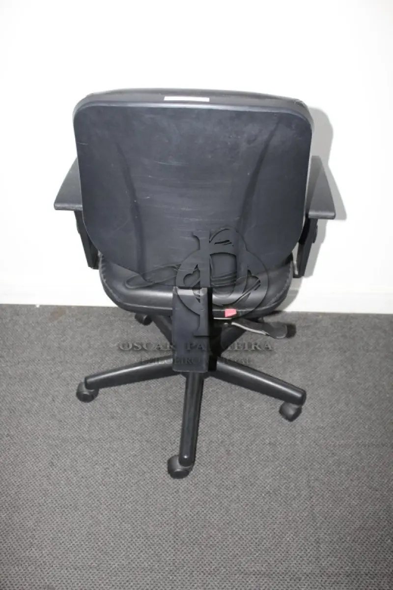 LOTE 0069 - MÓVEL DE ESCRITÓRIO