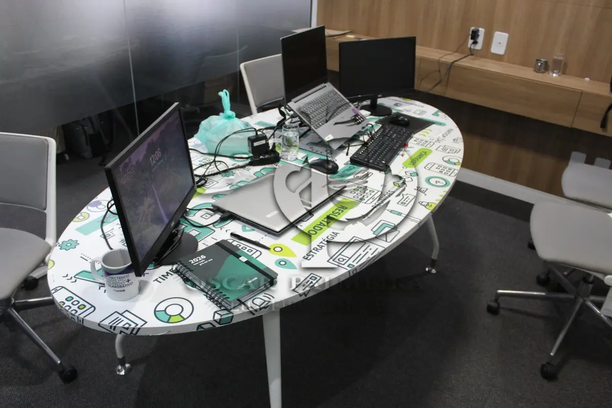 LOTE 0039 - MÓVEL DE ESCRITÓRIO