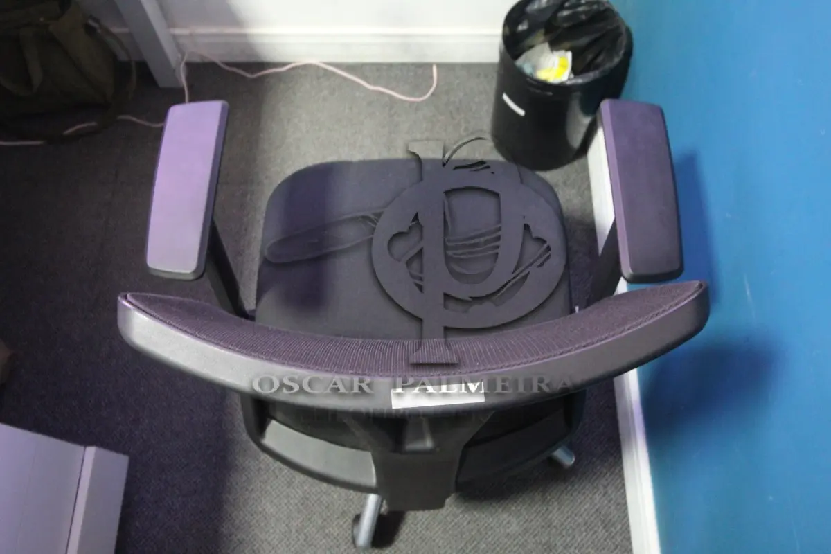 LOTE 0190 - MÓVEL DE ESCRITÓRIO