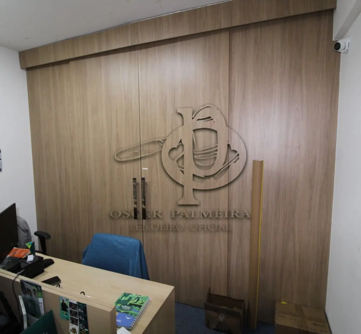 LOTE 0233 - DIVISÓRIA DE ESCRITÓRIO