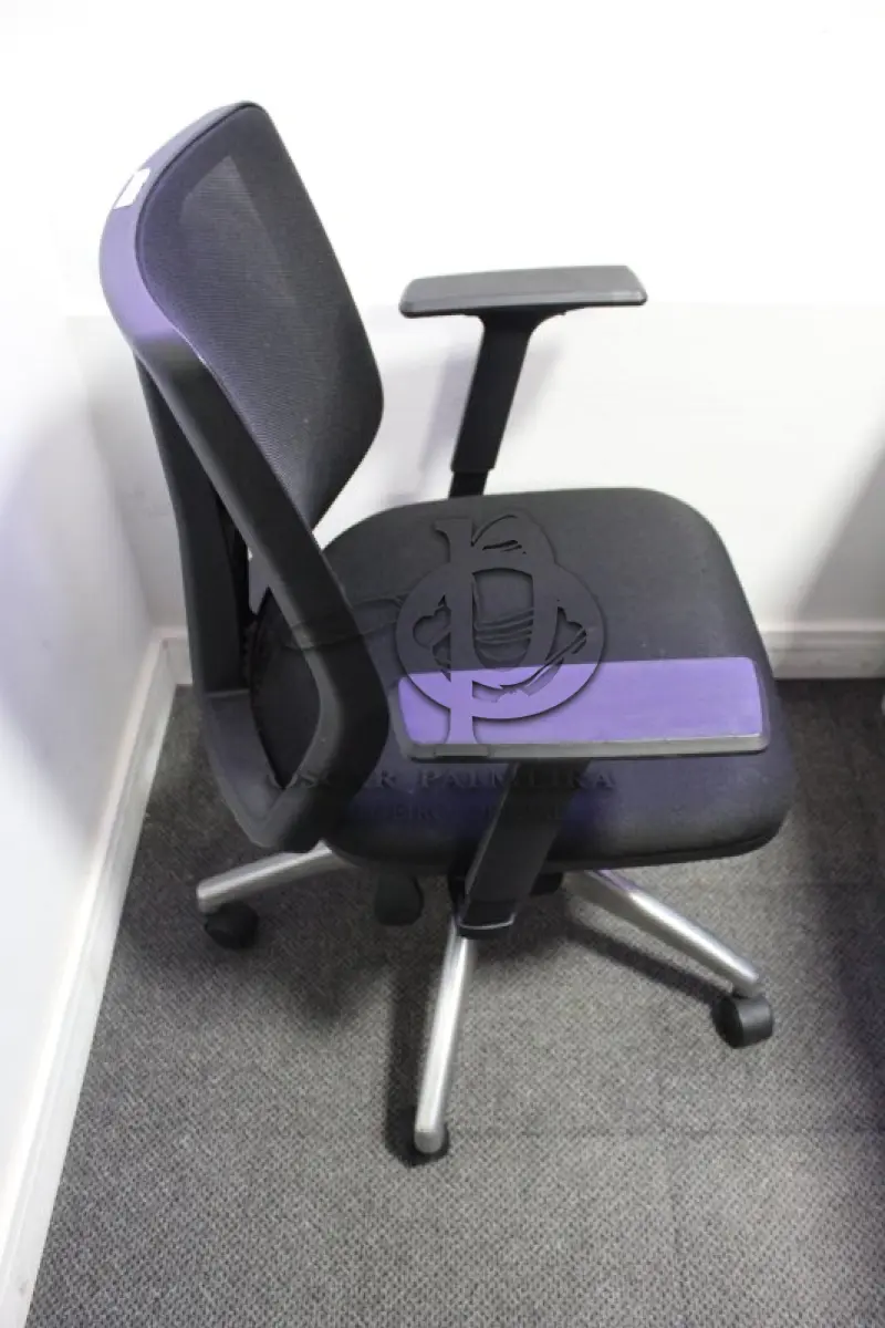 LOTE 0194 - MÓVEL DE ESCRITÓRIO