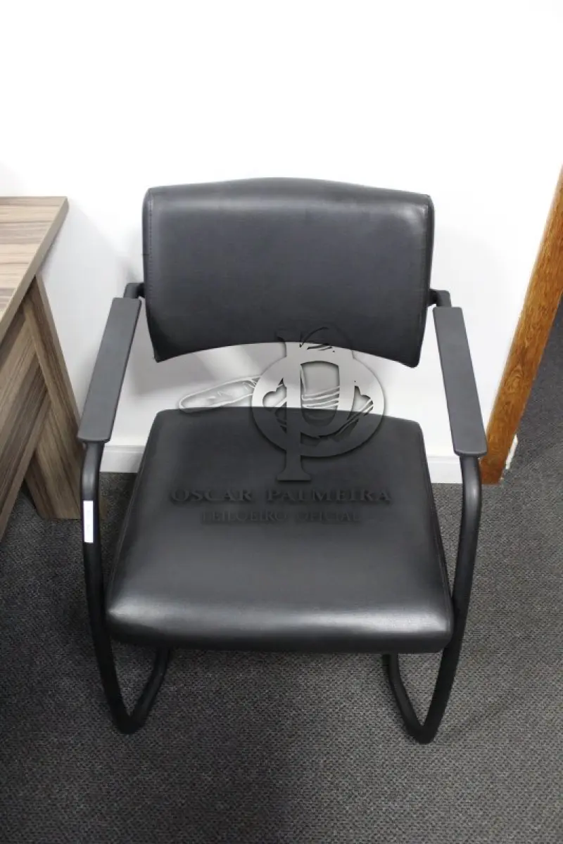 LOTE 0132 - MÓVEL DE ESCRITÓRIO