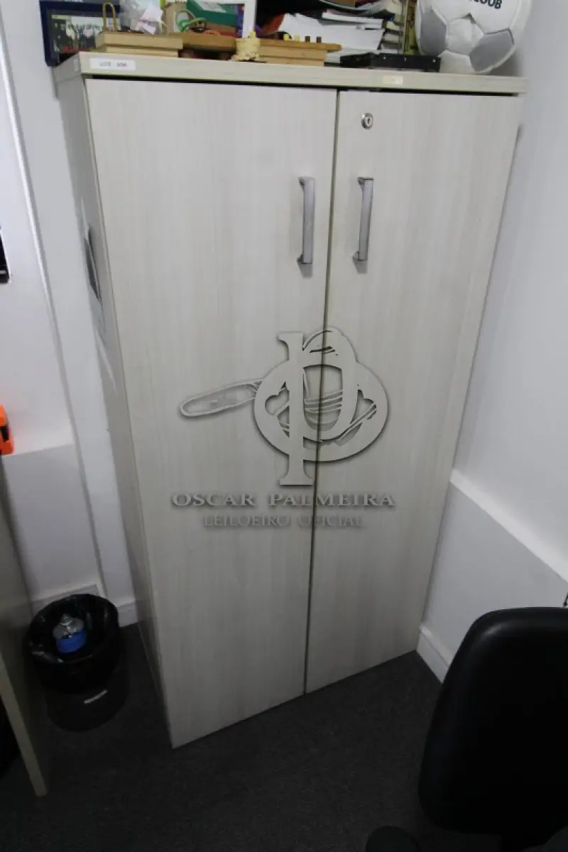 LOTE 0090 - MÓVEL DE ESCRITÓRIO