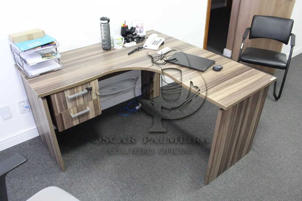 LOTE 0122 - MÓVEL DE ESCRITÓRIO