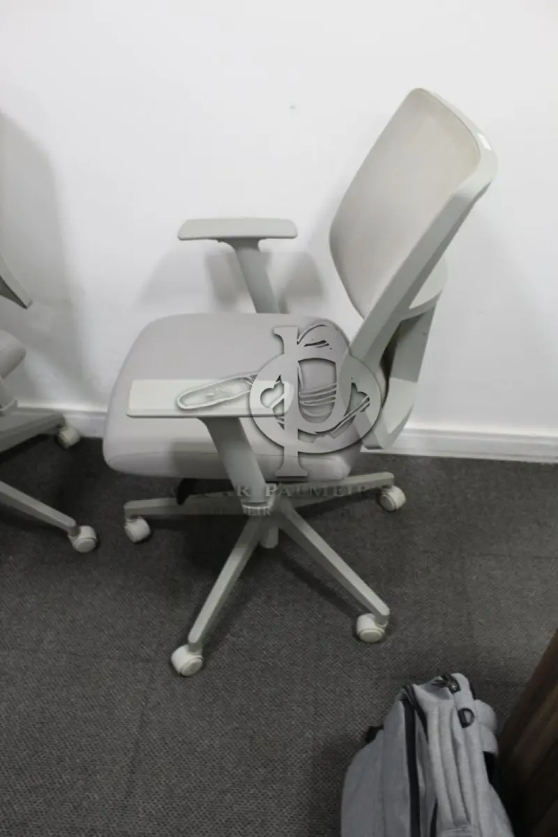 LOTE 0066 - MÓVEL DE ESCRITÓRIO