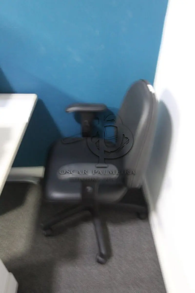 LOTE 0184 - MÓVEL DE ESCRITÓRIO