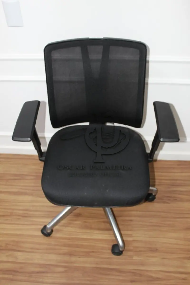 LOTE 0223 - MÓVEL DE ESCRITÓRIO