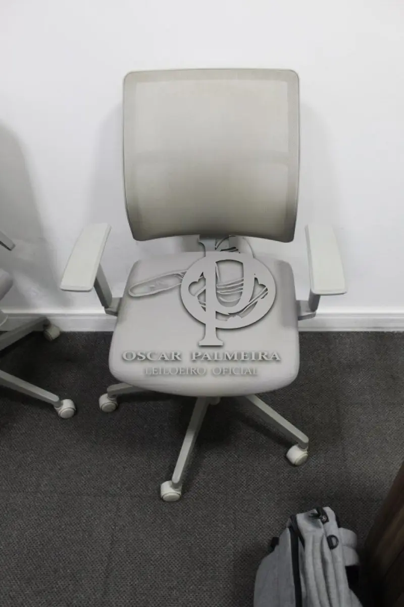 LOTE 0066 - MÓVEL DE ESCRITÓRIO