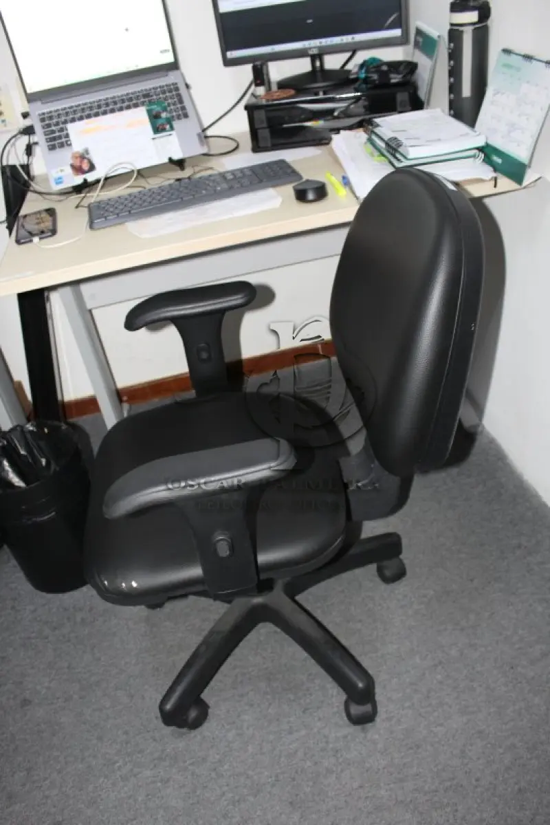 LOTE 0022 - MÓVEL DE ESCRITÓRIO